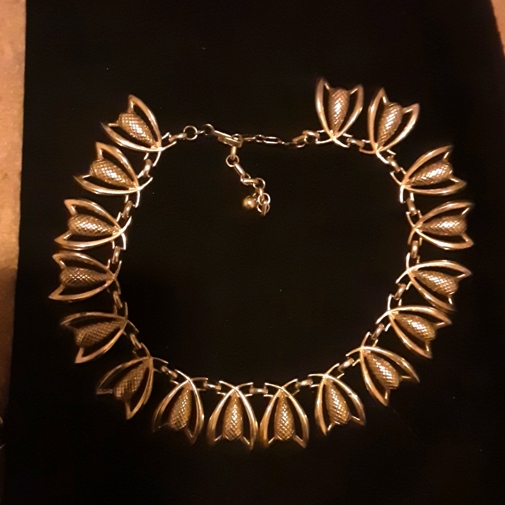 Vintage Barclay choker necklace gold tone